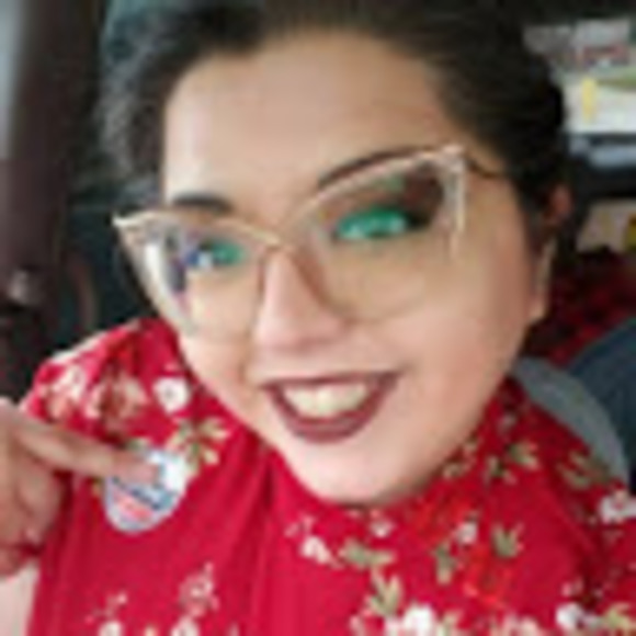 Meet your Posher, Heather - Picture 1 of 1